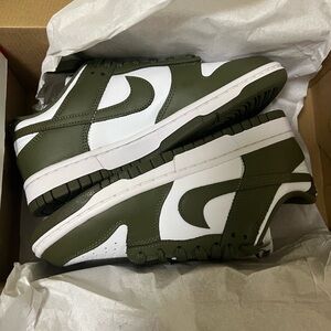 Nike olive green dunks